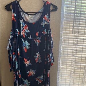 Ava & Viv Navy and Coral Floral Top